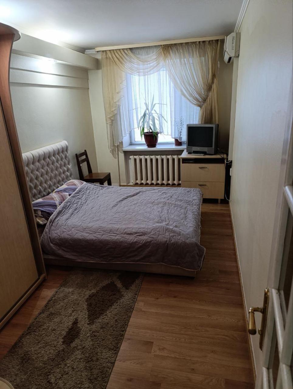 Apartment On Privokzalnaya 2/1 文尼察 外观 照片