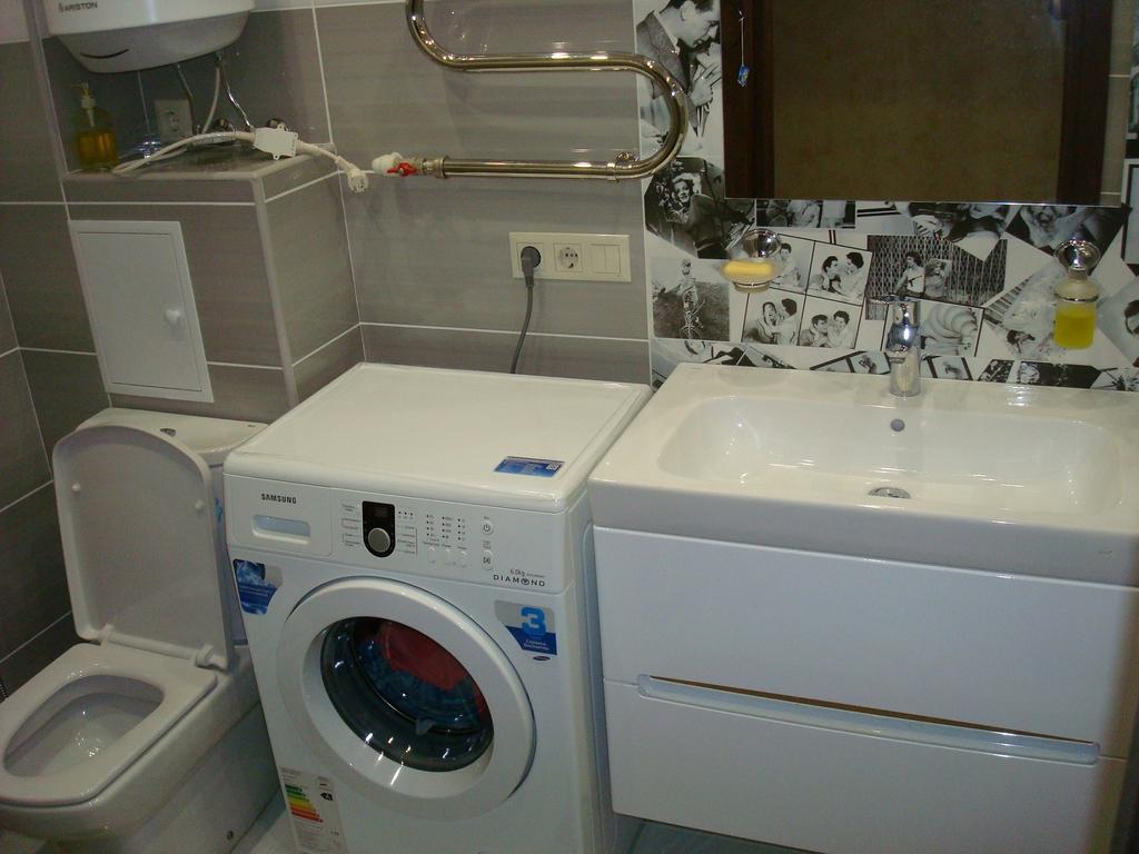 Apartment On Privokzalnaya 2/1 文尼察 外观 照片