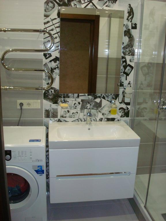 Apartment On Privokzalnaya 2/1 文尼察 外观 照片